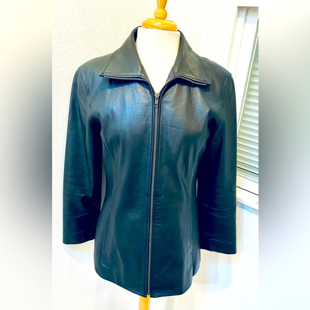 Etruscan Designs  Black Leather Zipper front Jacket Size Small